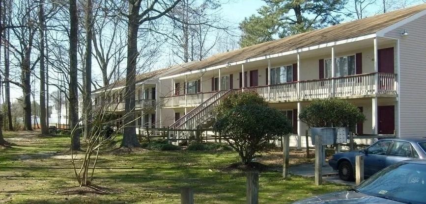 815 Sandy Ct, 847