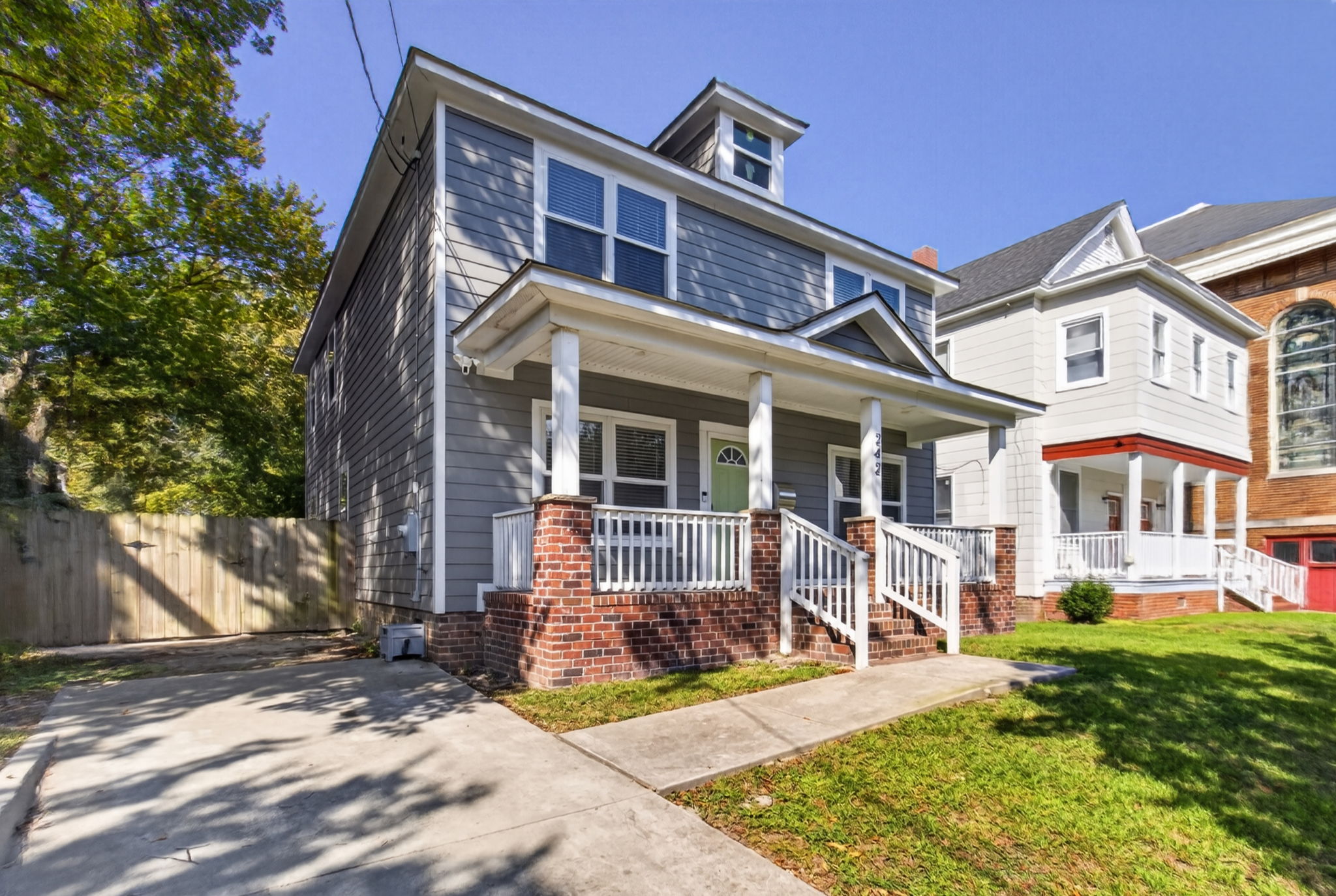 Property thumbnail image